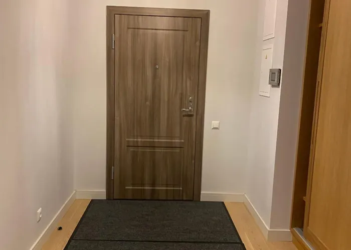 Elegant Riverside Flat Apartment *