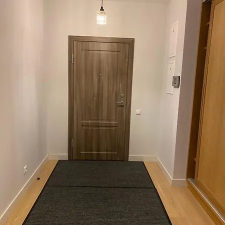 Elegant Riverside Flat アパート *